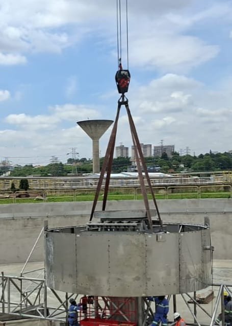 Projeto de posicionamento de guindaste